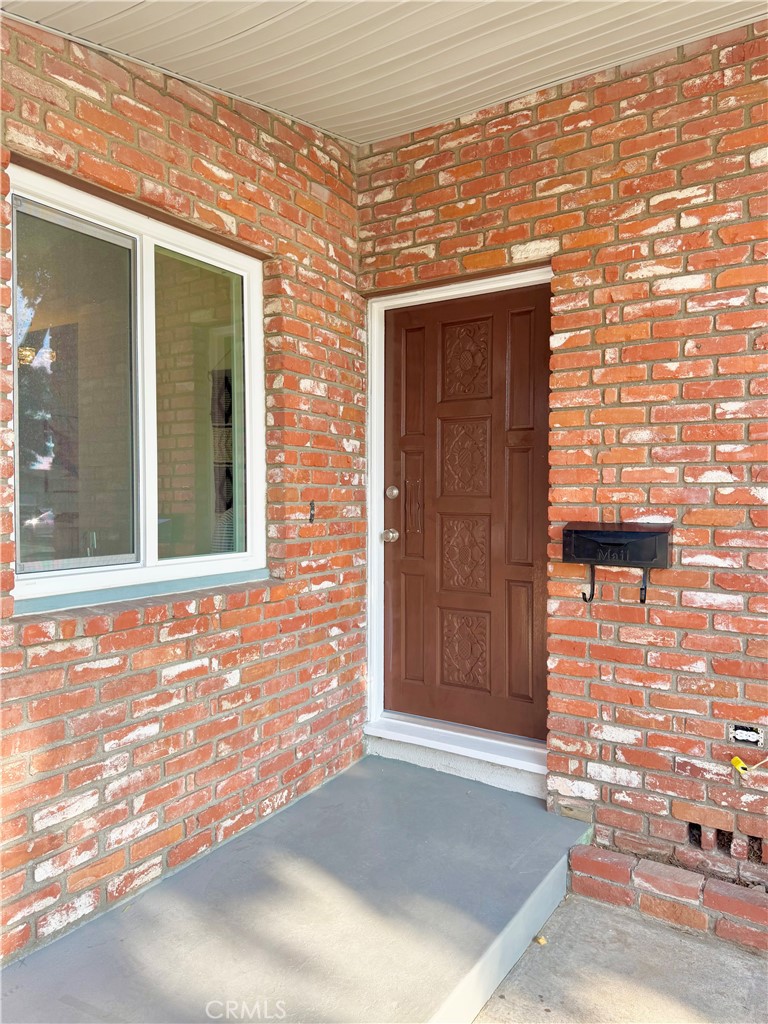 430 N Ellen Drive