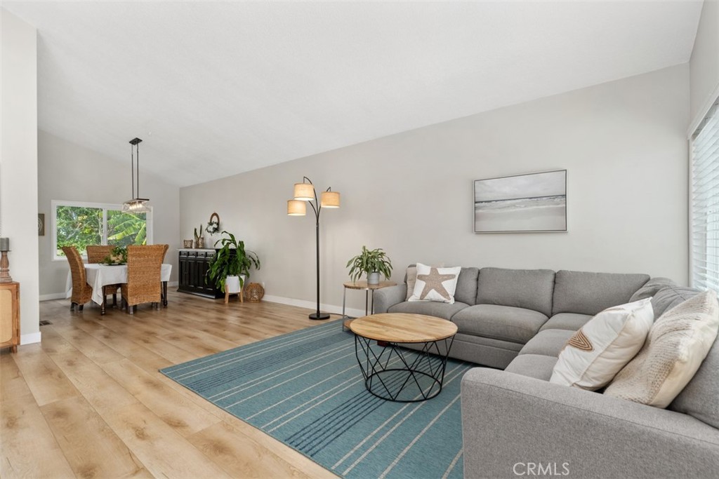 4373 Birchwood