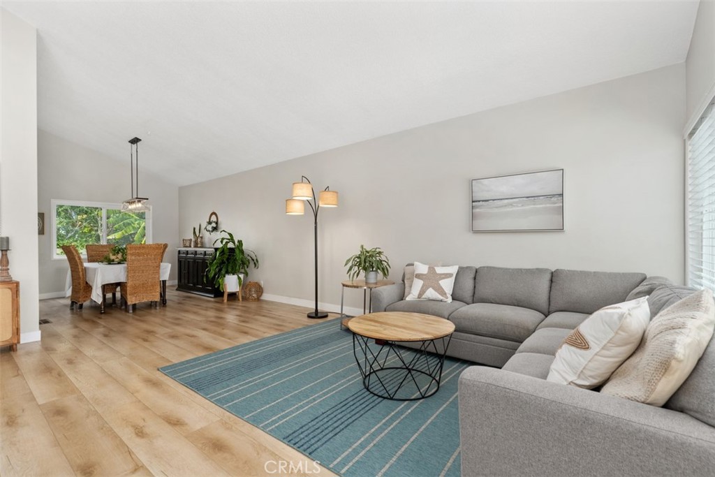 4373 Birchwood