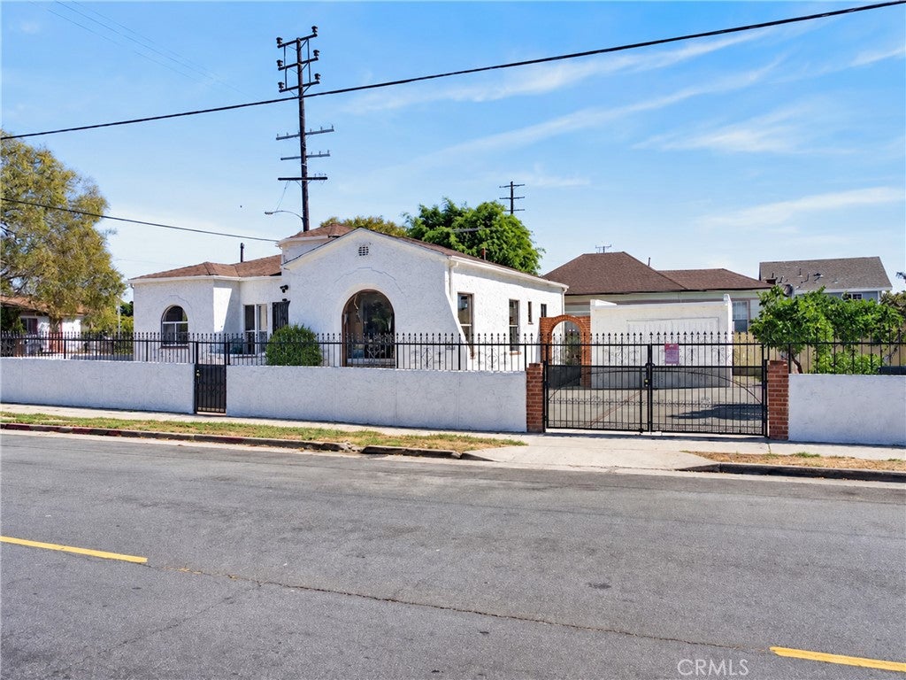 342 N Mesa