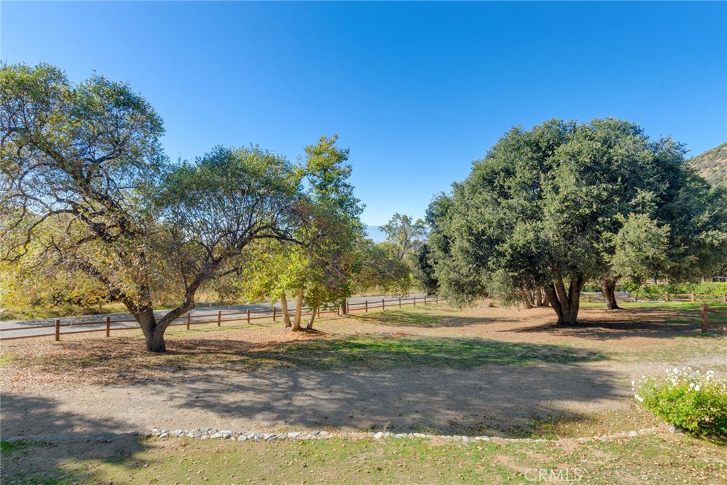 Yucaipa, California, 92399, United States, 4 Bedrooms Bedrooms, ,5 BathroomsBathrooms,Residential,Active,1990591