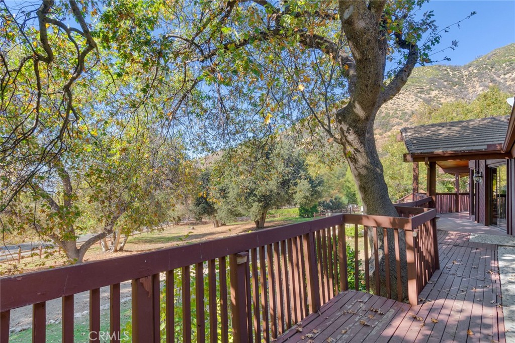 Yucaipa, California, 92399, United States, 4 Bedrooms Bedrooms, ,5 BathroomsBathrooms,Residential,Active,1990591