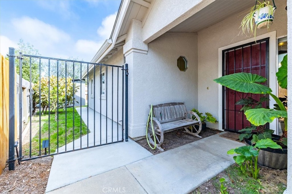 PROPERTIES 1207 Capitola