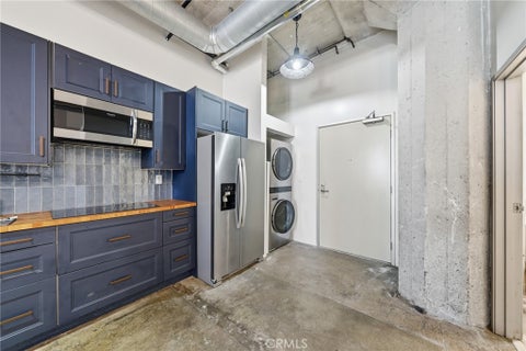 Photo of 825 E 4th ST #101, Los Angeles, CA 90013 (MLS # PW26207431)