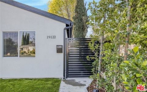 Photo of 19122 Bessemer Street, Tarzana, CA 91335 (MLS # 26831945)