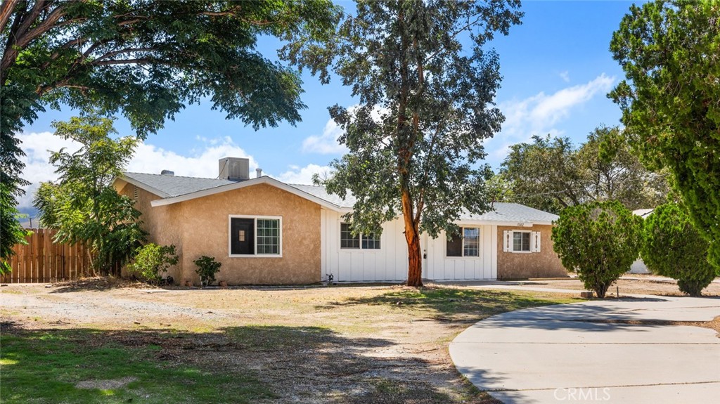 Welcome to 5302 W Avenue L2 in Quartz Hill! This well-maintained property offers a total of 4 bedrooms and 2 bathrooms, featuring a main home along with an attached guest unit that provides flexible living options. The main residence is 1,177 sq. ft. with 3 bedrooms and 1 bathroom, designed with an open and inviting layout. Recent updates include brand-new flooring and fresh interior paint throughout. The attached guest unit adds 750 sq. ft. with 1 bedroom and 1 bathroom, also updated with new flooring and paint, creating a ready-to-enjoy space.
