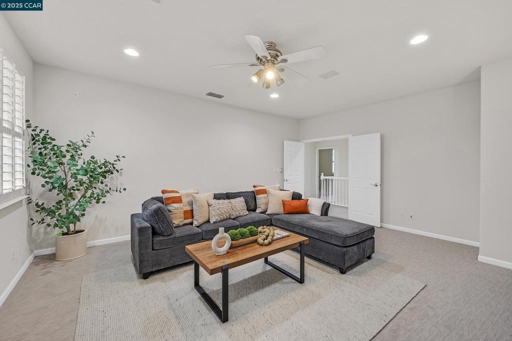 CA MEADOW - Residential