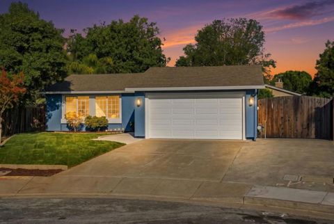 Photo of 560 Biscayne Court, Morgan Hill, CA 95037 (MLS # ML82046948)