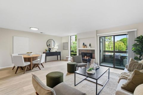 Photo of 815 Sea Spray Lane #112, Foster City, CA 94404 (MLS # ML82025071)