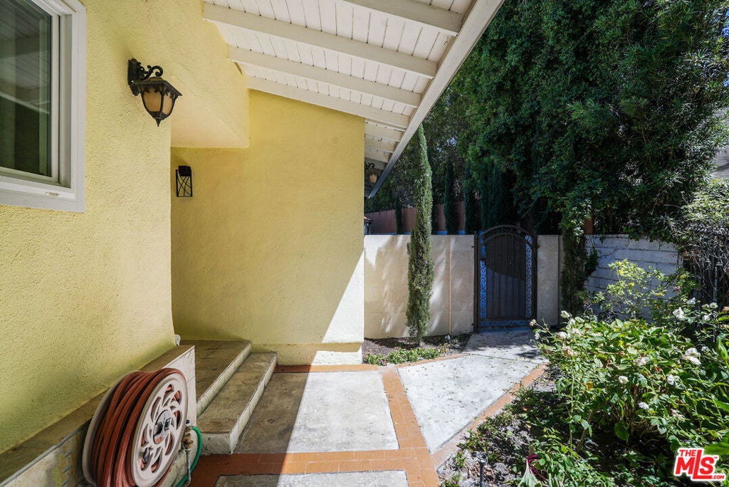 7796 Skyhill Drive