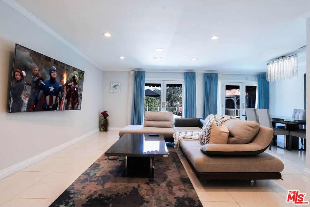 7796 Skyhill Drive