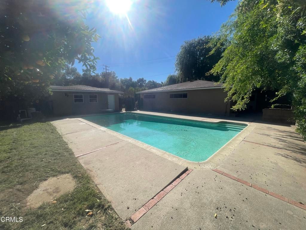 Photo of 210 N Lomita Avenue, Ojai, CA 93023 (MLS # V1-35291)