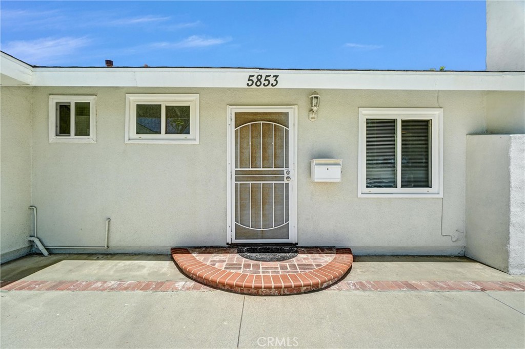 5853 Los Nietos Street