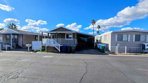 400 Greenfield Dr SPC 87 El Cajon CA 92021