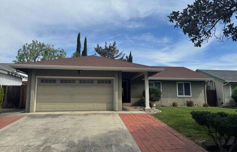 Photo of 6408 Rizal Court, San Jose, CA 95119 (MLS # ML82047716)