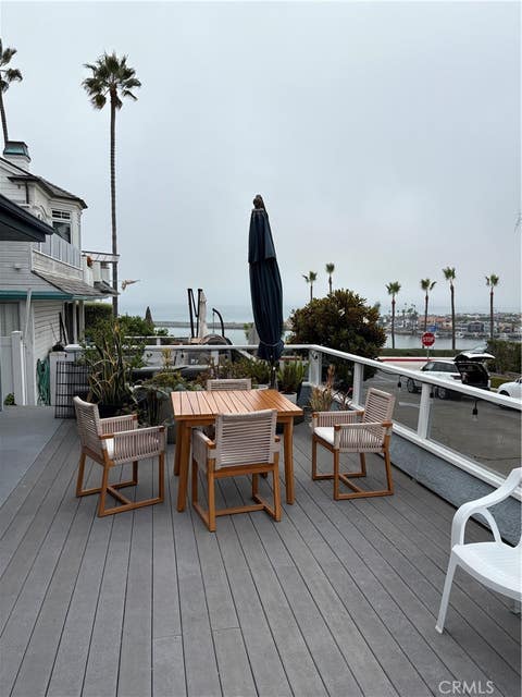 Photo of 206 Fernleaf AVE #A, Corona Del Mar, CA 92625 (MLS # NP26127744)