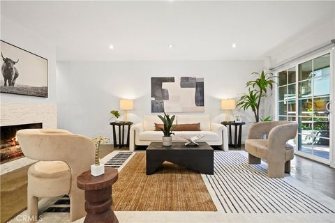 Photo of 2364 Duane Street #7, Silver Lake, CA 90039 (MLS # SR25267388)