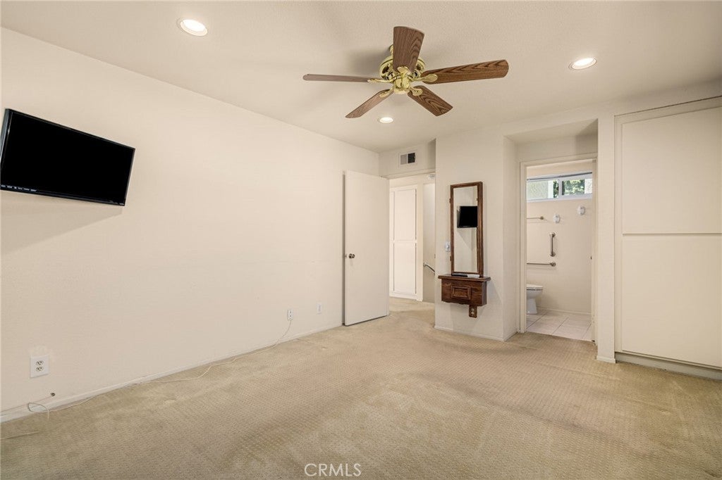 65 Claret, Irvine CA 92614 - Photo 21