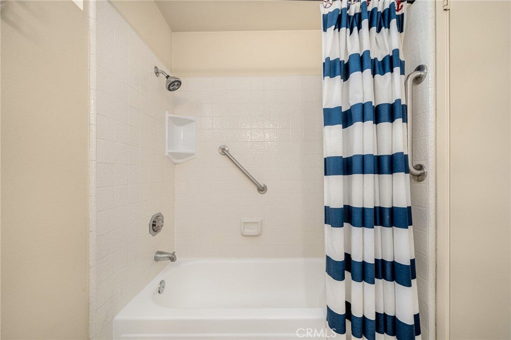 65 Claret, Irvine CA 92614 - Photo 23