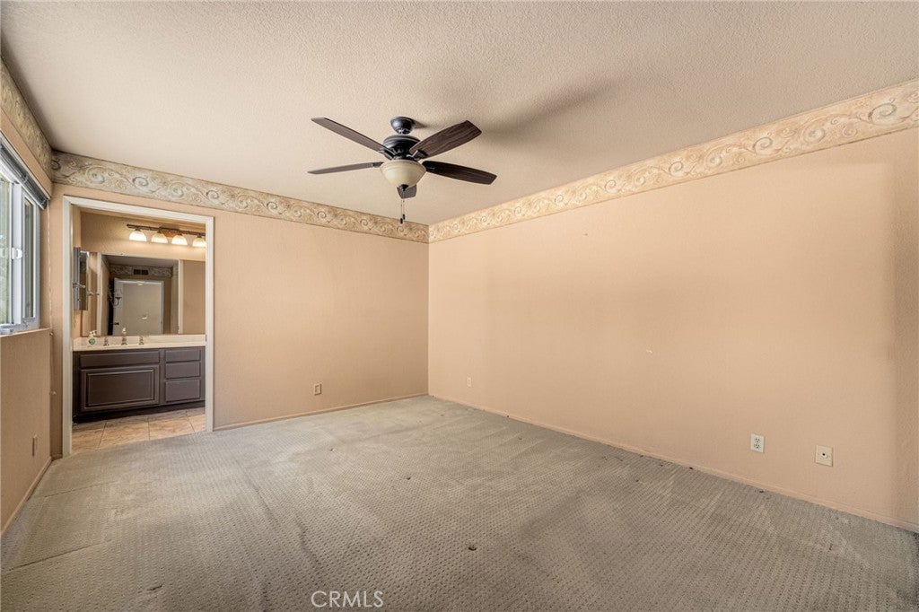 65 Claret, Irvine CA 92614 - Photo 24