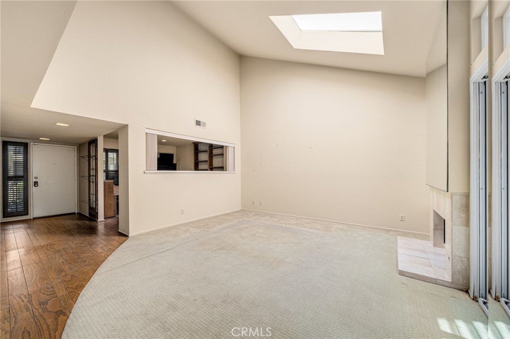 65 Claret, Irvine CA 92614 - Photo 7