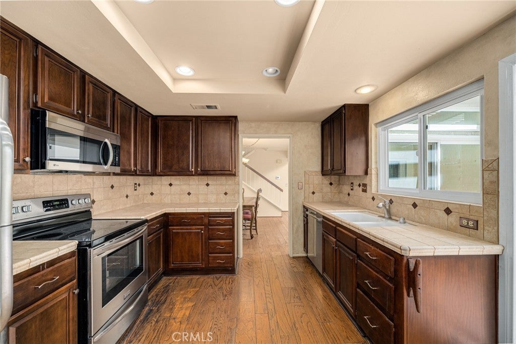65 Claret, Irvine CA 92614 - Photo 13