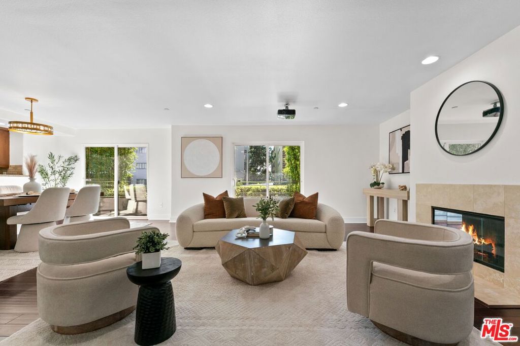 7249 Franklin Avenue 101