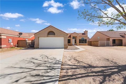 Photo of 1040 Fairwind Avenue, Rosamond, CA 93560 (MLS # SR25180108)