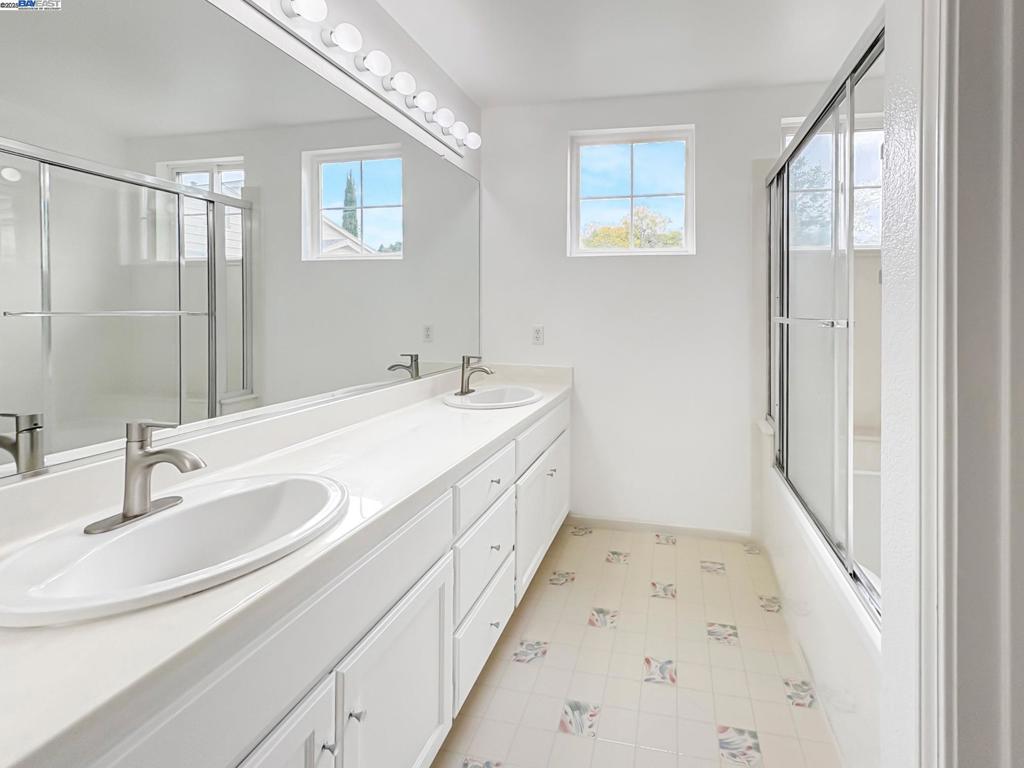 GRAYSTONE - Residential