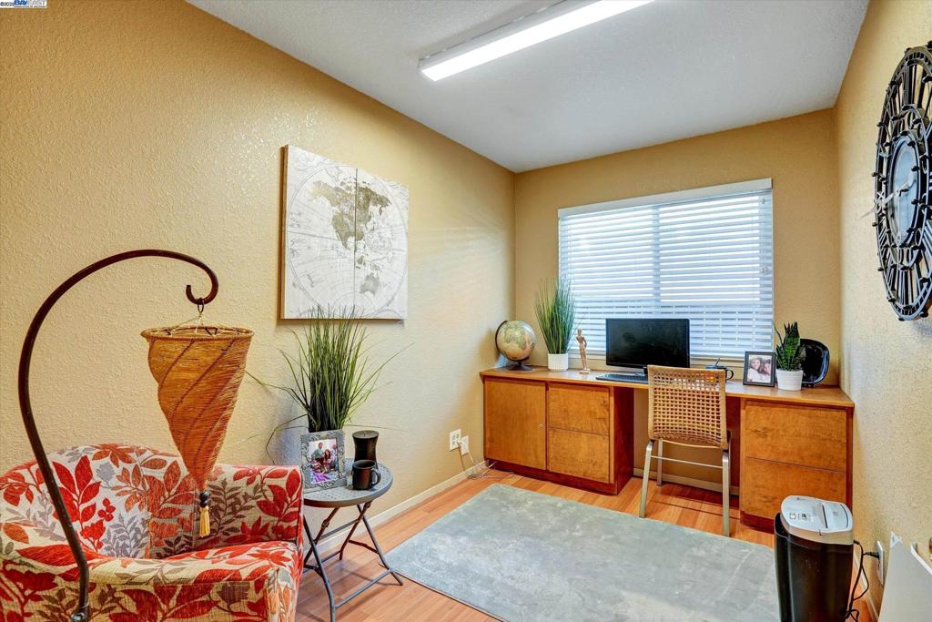 COLLEGE DISTRICT - Residential