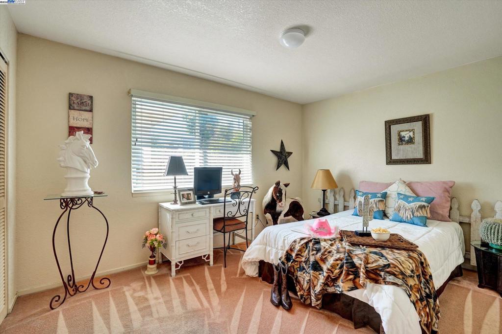 COLLEGE DISTRICT - Residential