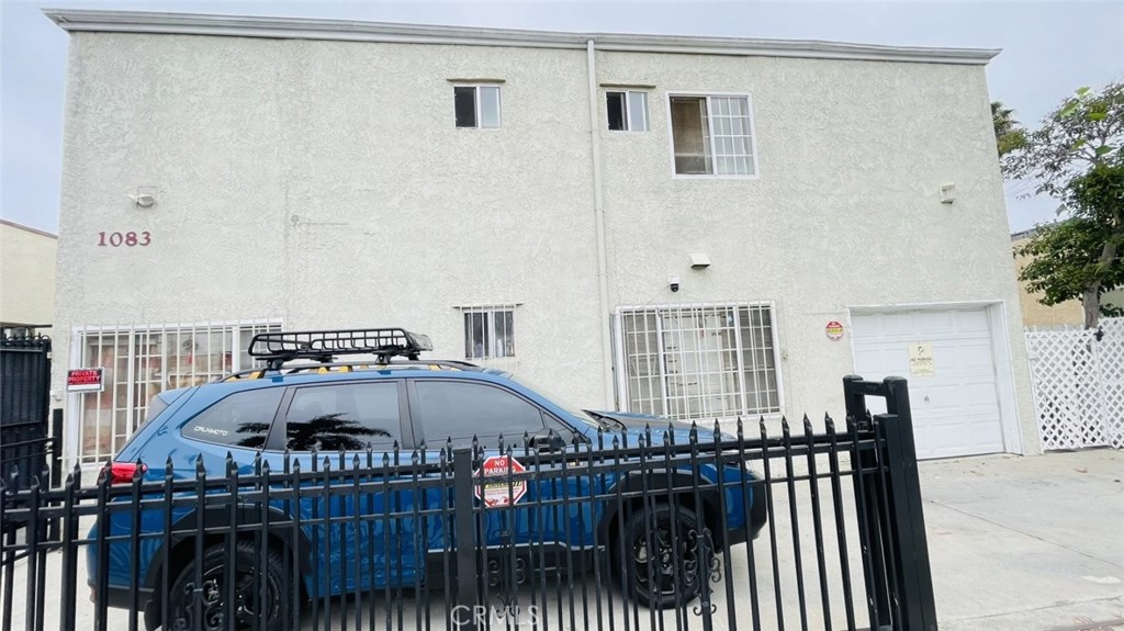 1083 Gaviota Avenue
