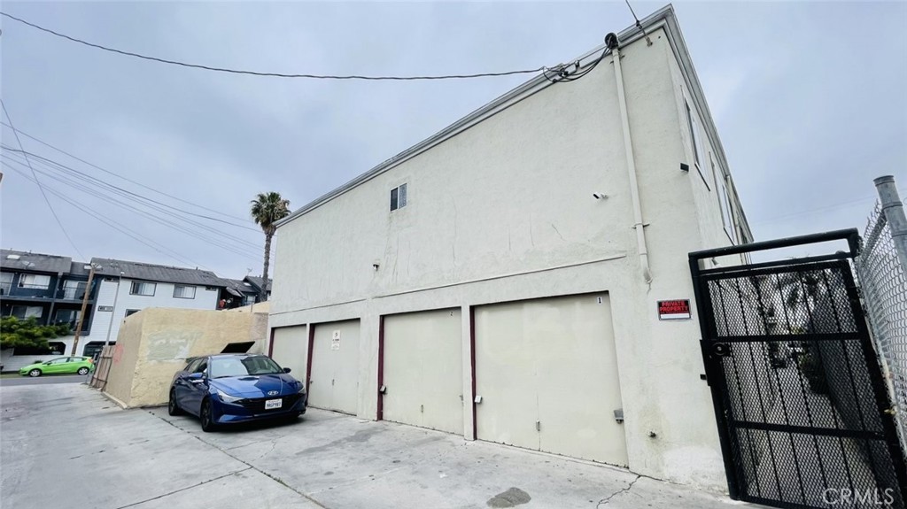 Alamitos Beach (AB) - Residential Income