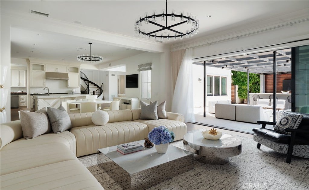 108 Panorama, Irvine CA 92618 - Photo 14