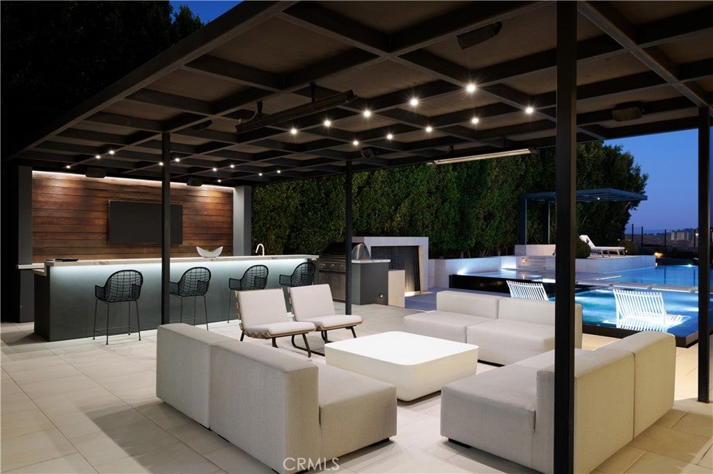 108 Panorama, Irvine CA 92618 - Photo 17