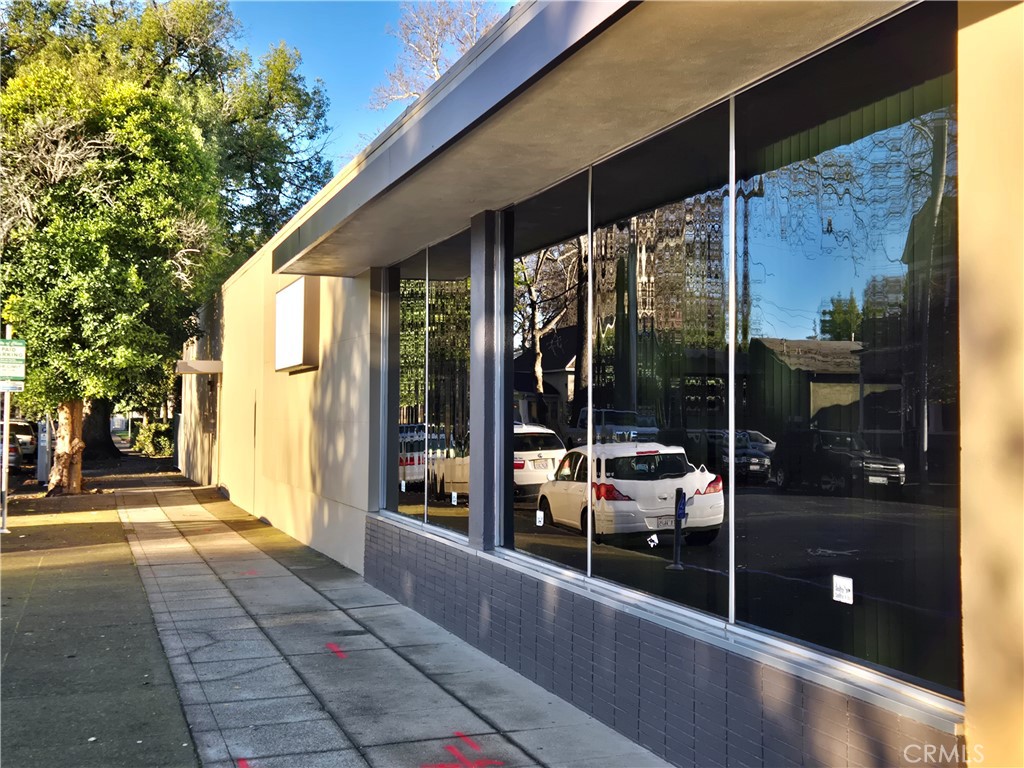 350 Salem Street