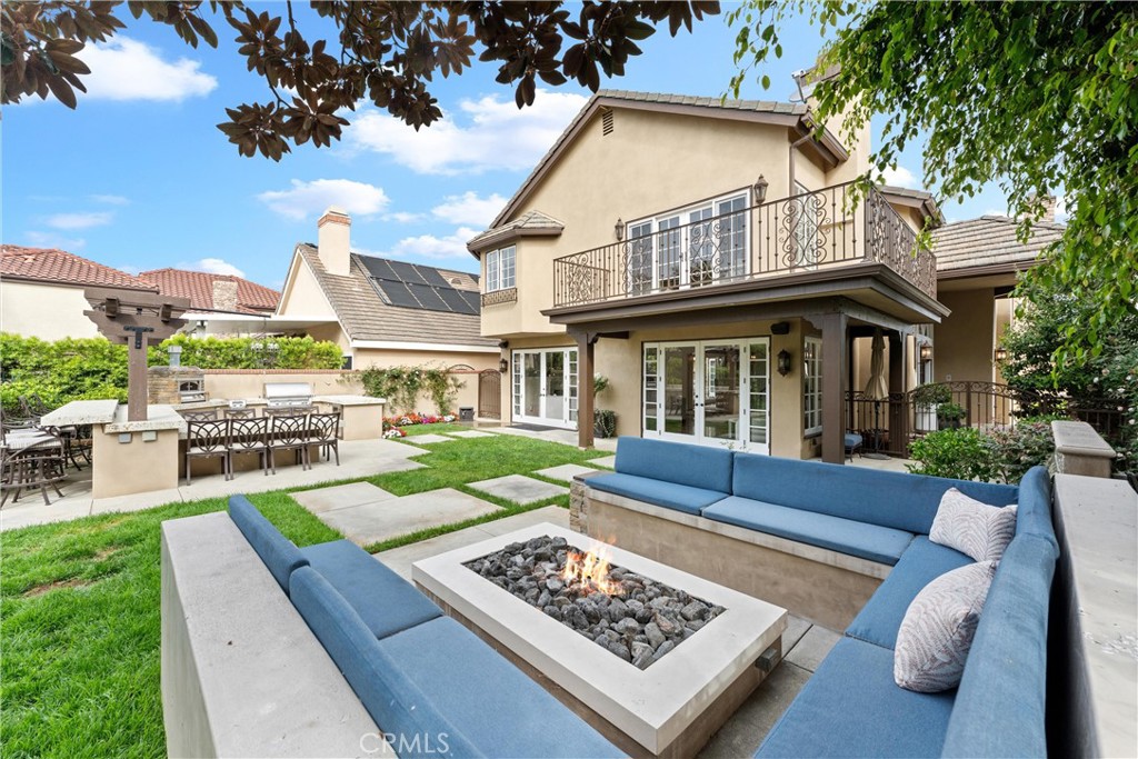Huntington Beach, California, 92648, United States, 4 Bedrooms Bedrooms, ,4 BathroomsBathrooms,Residential,Active,2041783