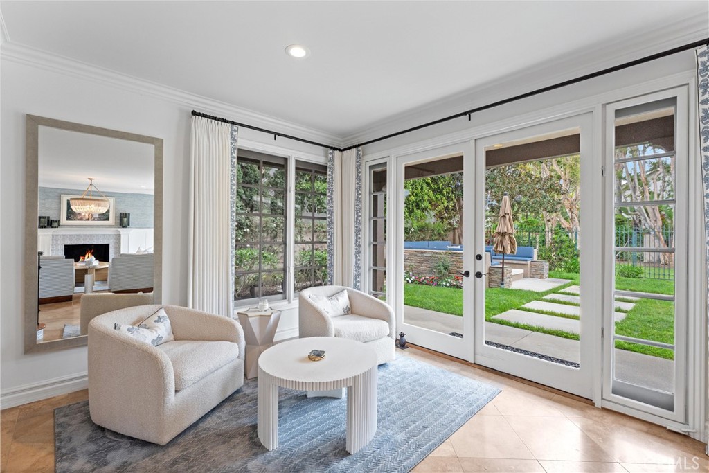 Huntington Beach, California, 92648, United States, 4 Bedrooms Bedrooms, ,4 BathroomsBathrooms,Residential,Active,2041783