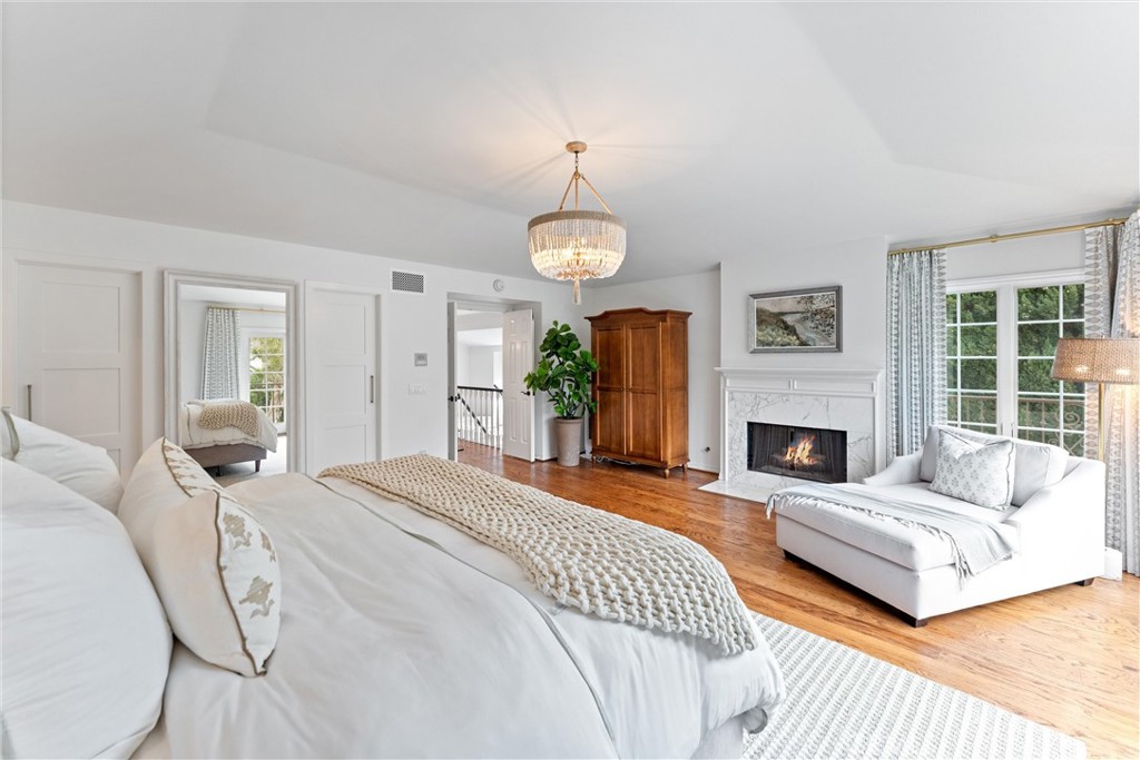 Huntington Beach, California, 92648, United States, 4 Bedrooms Bedrooms, ,4 BathroomsBathrooms,Residential,Active,2041783