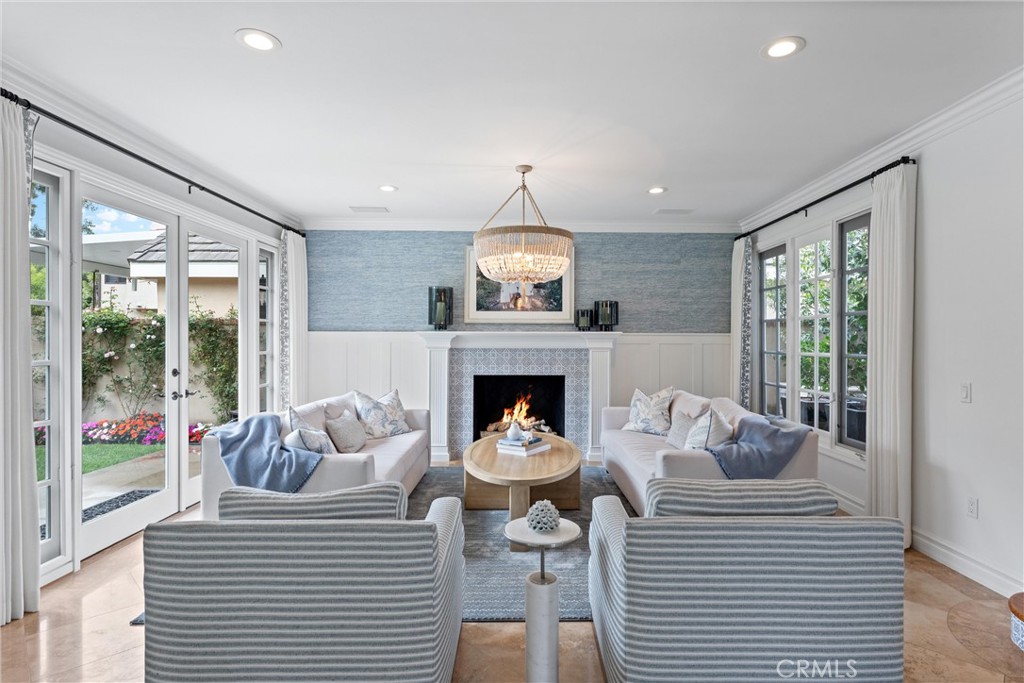 Huntington Beach, California, 92648, United States, 4 Bedrooms Bedrooms, ,4 BathroomsBathrooms,Residential,Active,2041783
