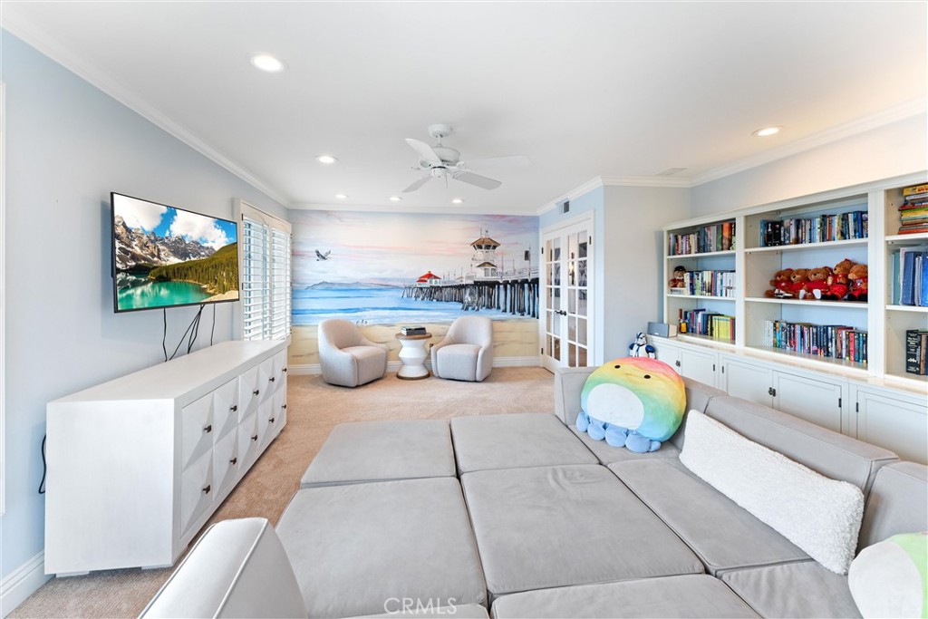 Huntington Beach, California, 92648, United States, 4 Bedrooms Bedrooms, ,4 BathroomsBathrooms,Residential,Active,2041783