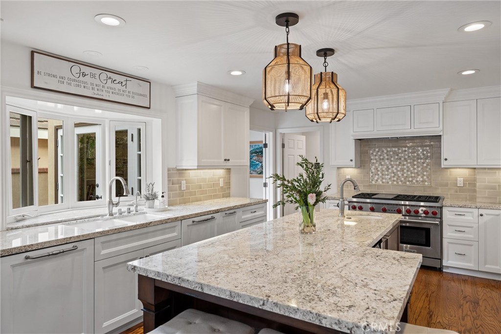 Huntington Beach, California, 92648, United States, 4 Bedrooms Bedrooms, ,4 BathroomsBathrooms,Residential,Active,2041783
