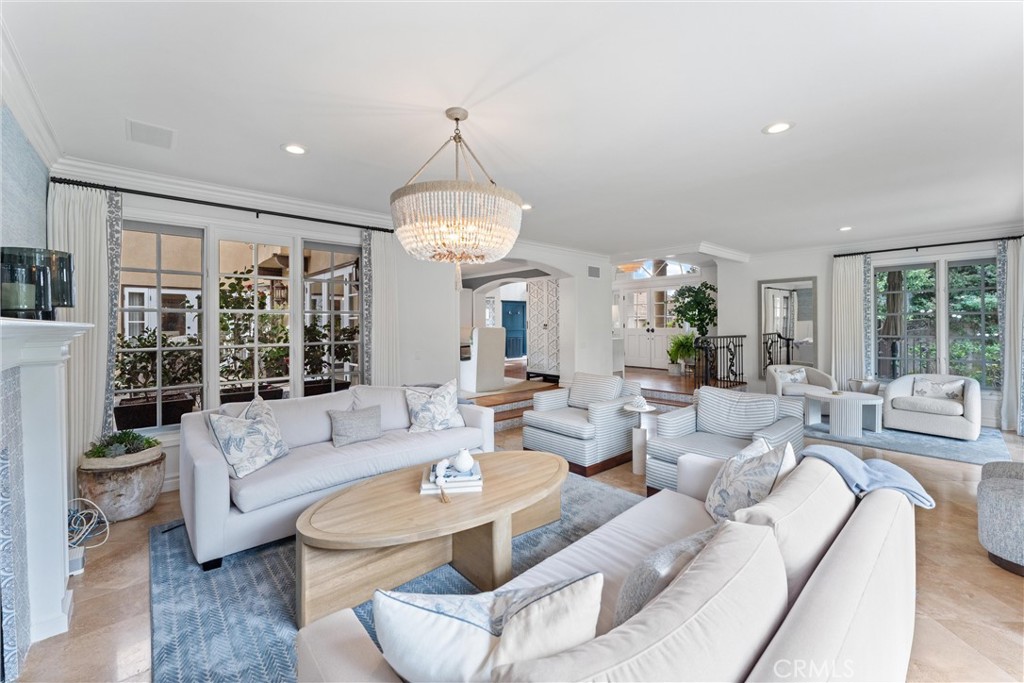Huntington Beach, California, 92648, United States, 4 Bedrooms Bedrooms, ,4 BathroomsBathrooms,Residential,Active,2041783