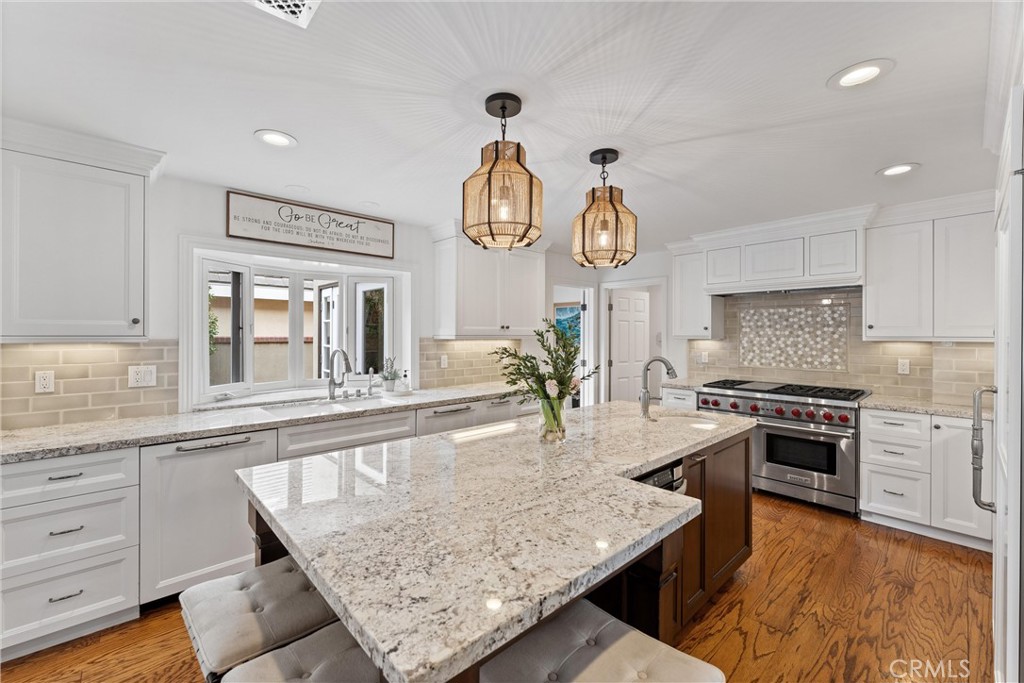 Huntington Beach, California, 92648, United States, 4 Bedrooms Bedrooms, ,4 BathroomsBathrooms,Residential,Active,2041783