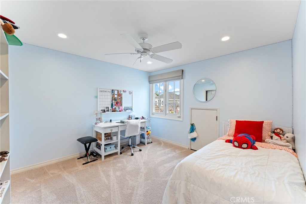 Huntington Beach, California, 92648, United States, 4 Bedrooms Bedrooms, ,4 BathroomsBathrooms,Residential,Active,2041783