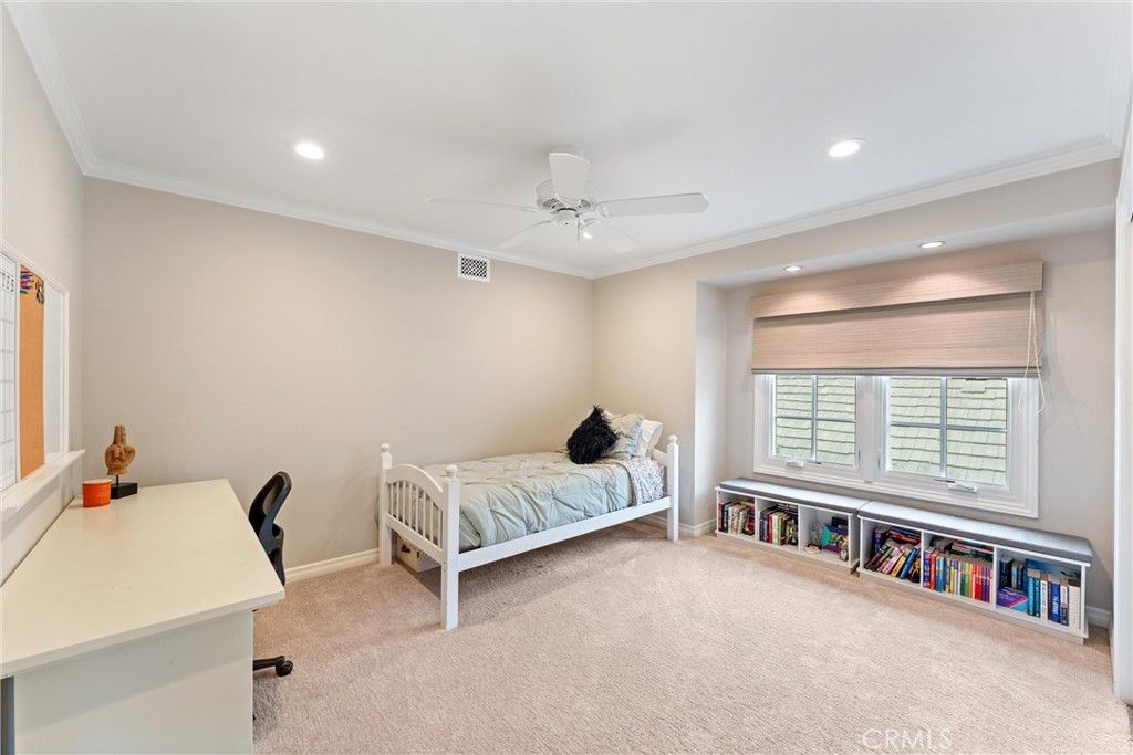 Photo of 6202 Oakbrook Cir, Huntington Beach, CA 92648 (MLS # OC26083650)