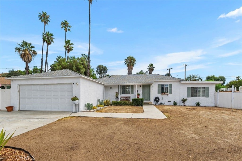 6050 Colonial
