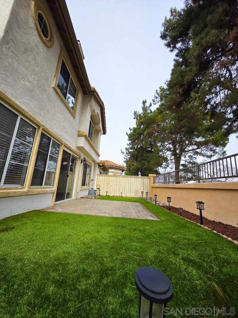 2517 Whispering Palms Loop