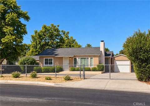 Photo of 255 N Yale ST, Hemet, CA 92544 (MLS # SW26184449)