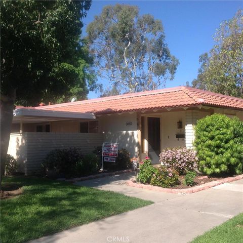 Photo of 3092 Via Serena N #D, Laguna Woods, CA 92637 (MLS # OC26119496)
